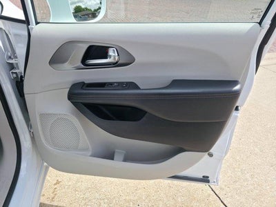 2020 Chrysler Pacifica Touring
