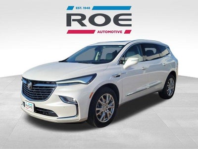 2023 Buick Enclave Essence